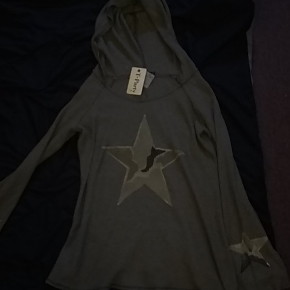 Long sleeve shirt